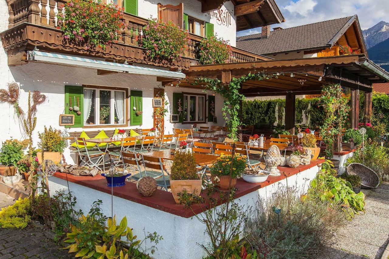 Fruehstueckspension Gaestehaus Zum Weissen Roessl Wallgau Buitenkant foto